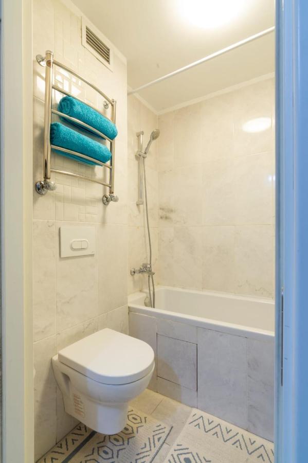 Однушка В Жк Абая 130/2 2019 Г.П. Apartment อัลมาตี ภายนอก รูปภาพ