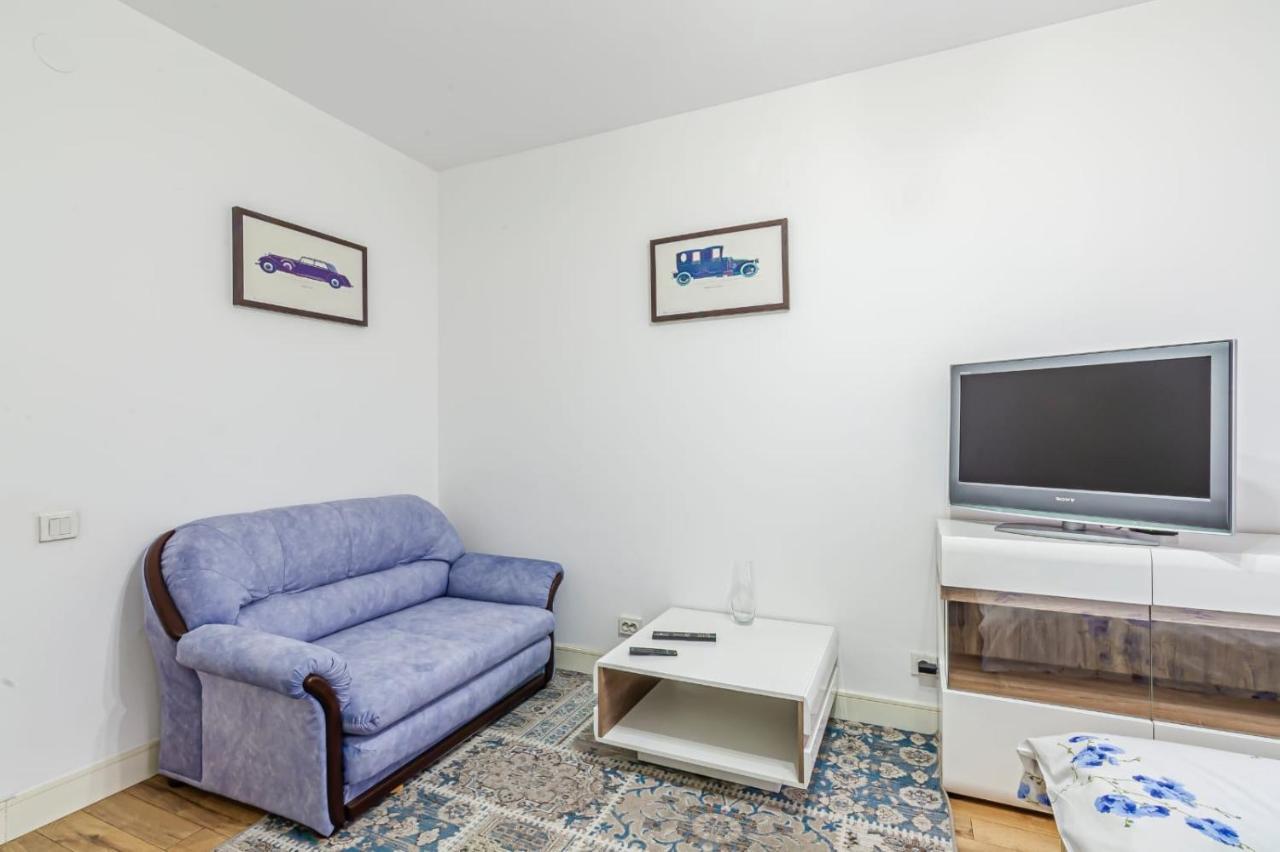 Однушка В Жк Абая 130/2 2019 Г.П. Apartment อัลมาตี ภายนอก รูปภาพ